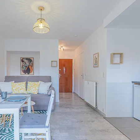 Appartamento Avec Balcon Et Parking Proche Plages Cannes